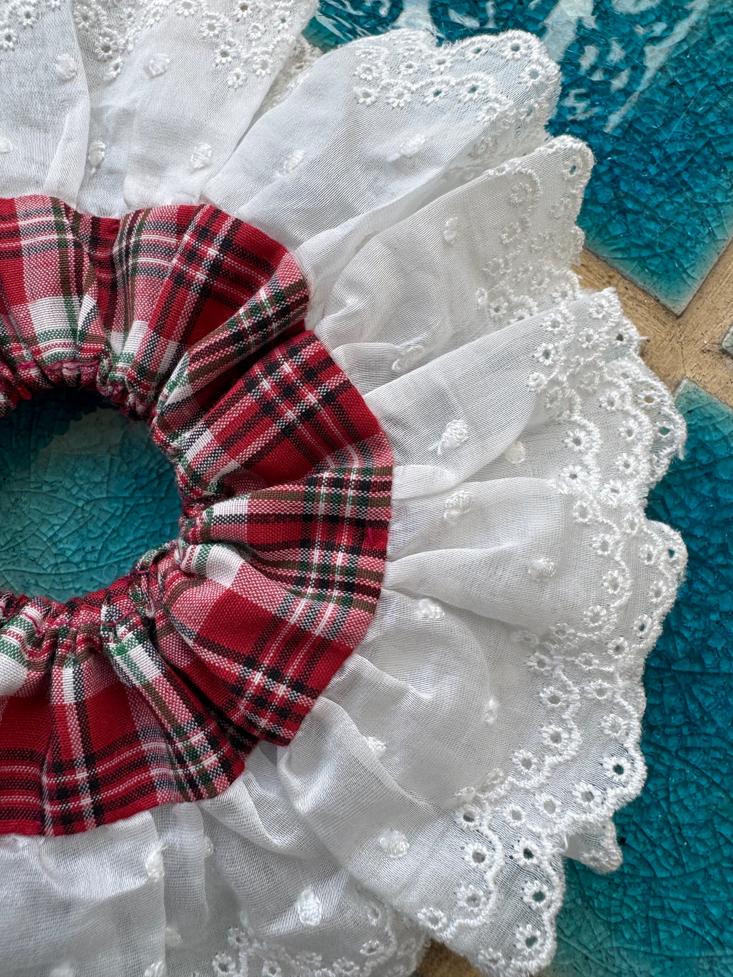 Darjeeling Scrunchie